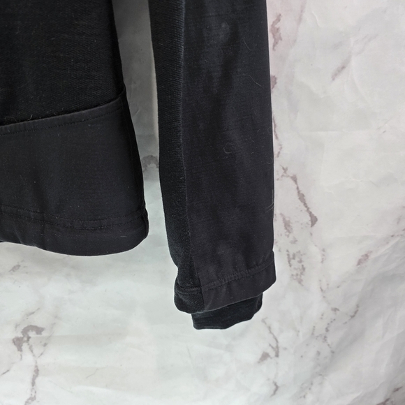 Icebreaker Jacket Womens Medium Black Wool Full Zip Coat Mid Layer Wind Hooded - Picture 4 of 14